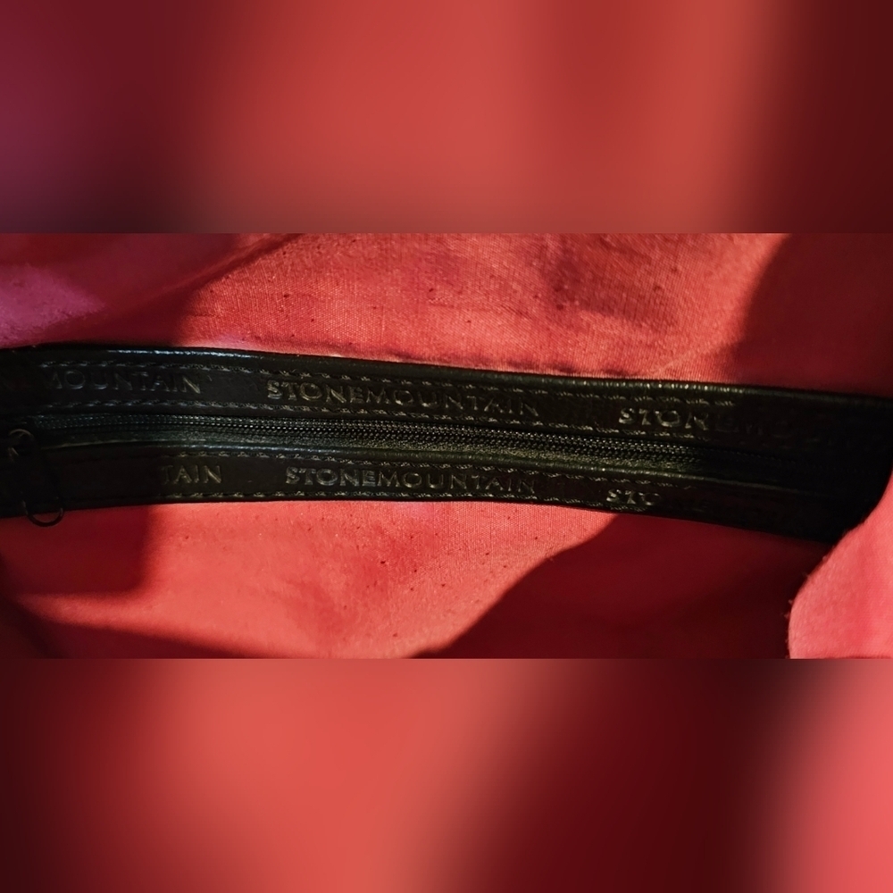 Stone Mountain - Pebbled Genuine Leather  Black Medium Bag Pink Fabric Lining‌ - Picture 8 of 12